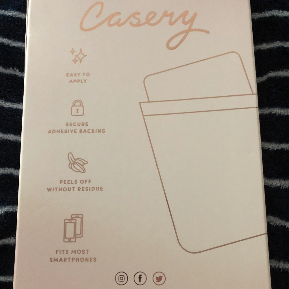 CASERY ROSE GOLD COLOR PHONE POCKET NEW - Picture 5 of 7